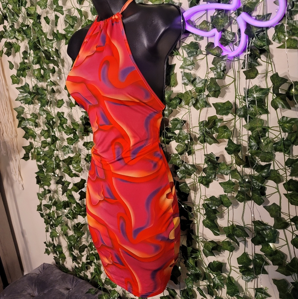💎Pink Splash Print Tie Back Bodycon Dress💎 - Picture 3 of 3